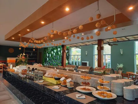 Breakfast buffet