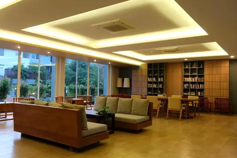 Common room lounge